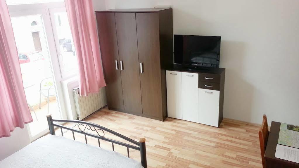 Guesthouse Sermageova Zagreb Buitenkant foto
